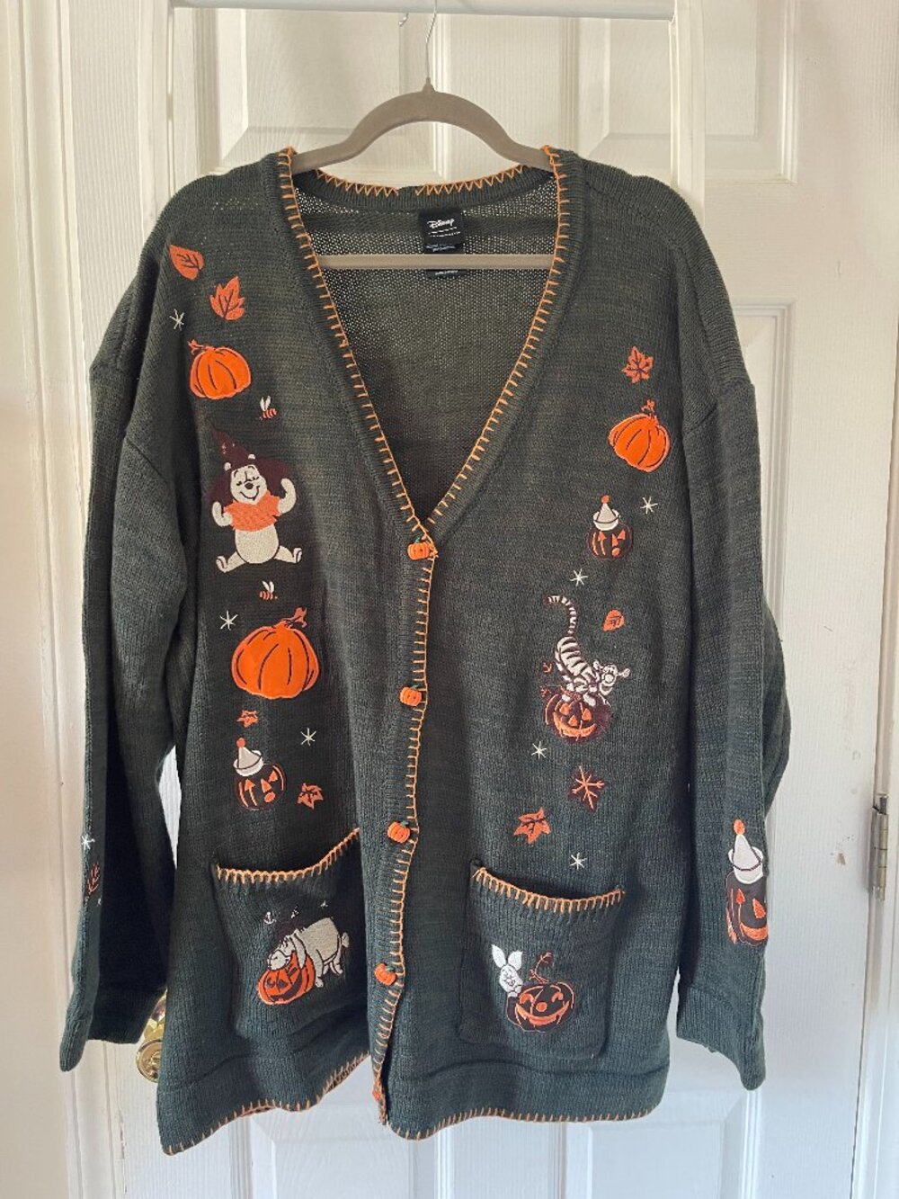 Disney Her Universe Winnie the Pooh Halloween Cardigan Sweater Pumpkin XL